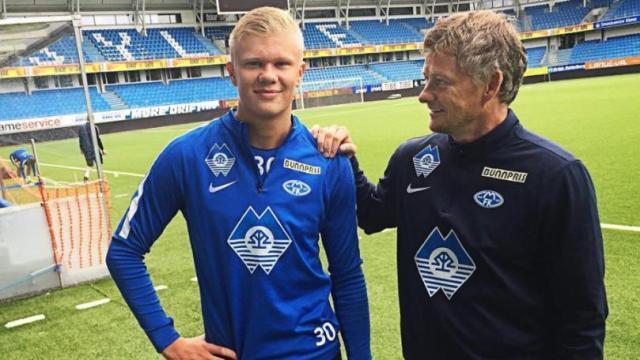 东契奇&詹姆斯半场合砍36分，无奈湖人丢70分落后12分（东契奇+詹姆斯半场36分仍难救主，湖人半场被轰70落后12分）