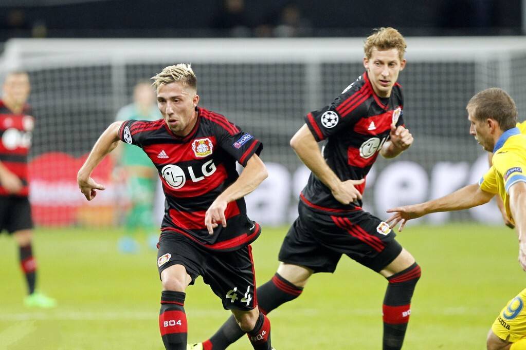 加拿大国家队官方：补招沙菲尔伯格顶替拉林对阵委内瑞拉（加拿大男足官宣：沙菲尔伯格顶替拉林入选，将战委内瑞拉）